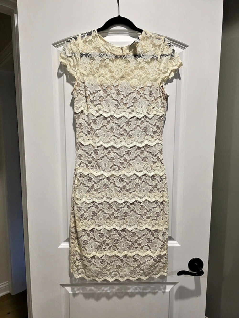 Badgley Mischka Lace Midi Dress in Cream & Brown Size 10 Like New